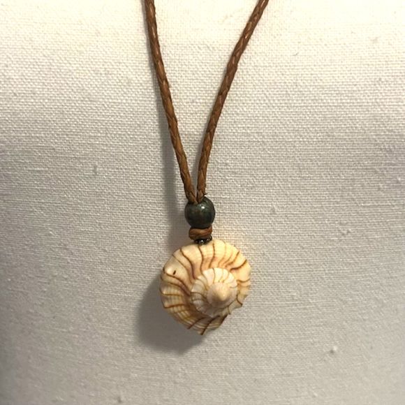 Shell Pendant Boho Hawaiian Long Necklace Unisex - Picture 2 of 6